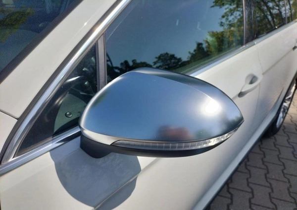 Volkswagen Passat cena 109900 przebieg: 135094, rok produkcji 2019 z Sanok małe 596